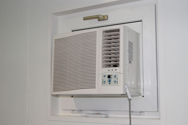Air conditioning with heating function