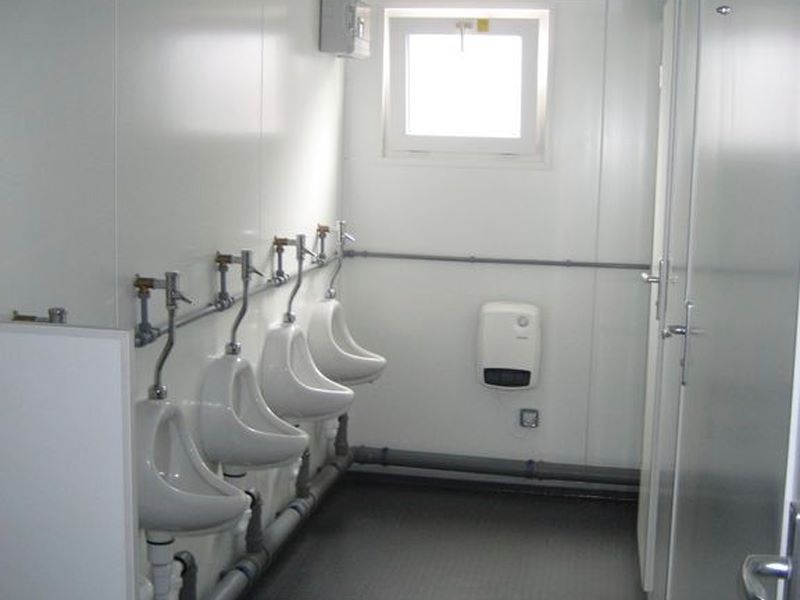 Sanitary cabin